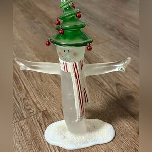 Department 56 Snowman Figurine with Green Hat outstretched arms. Snow Bottom